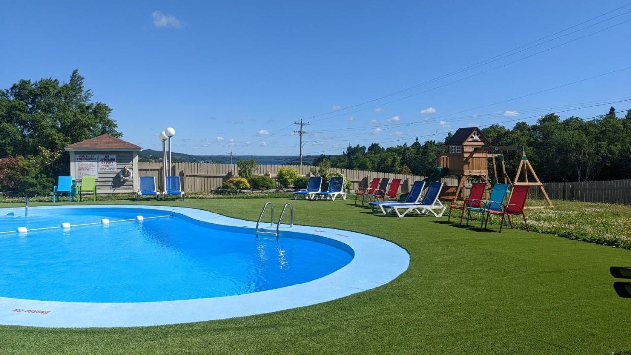 Clarenville Inn ภายนอก รูปภาพ