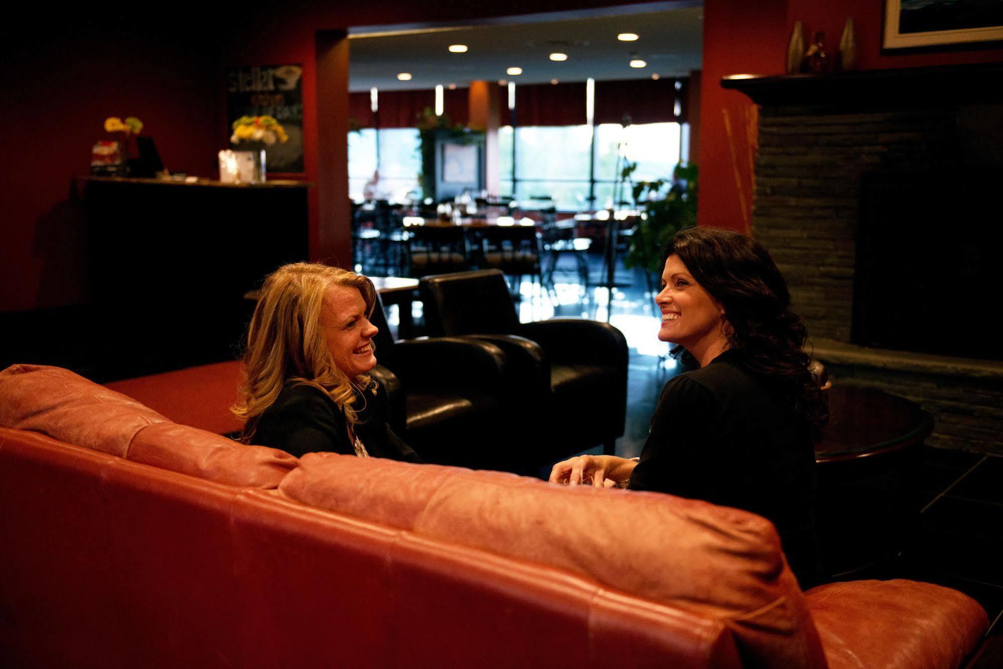 Clarenville Inn ภายนอก รูปภาพ