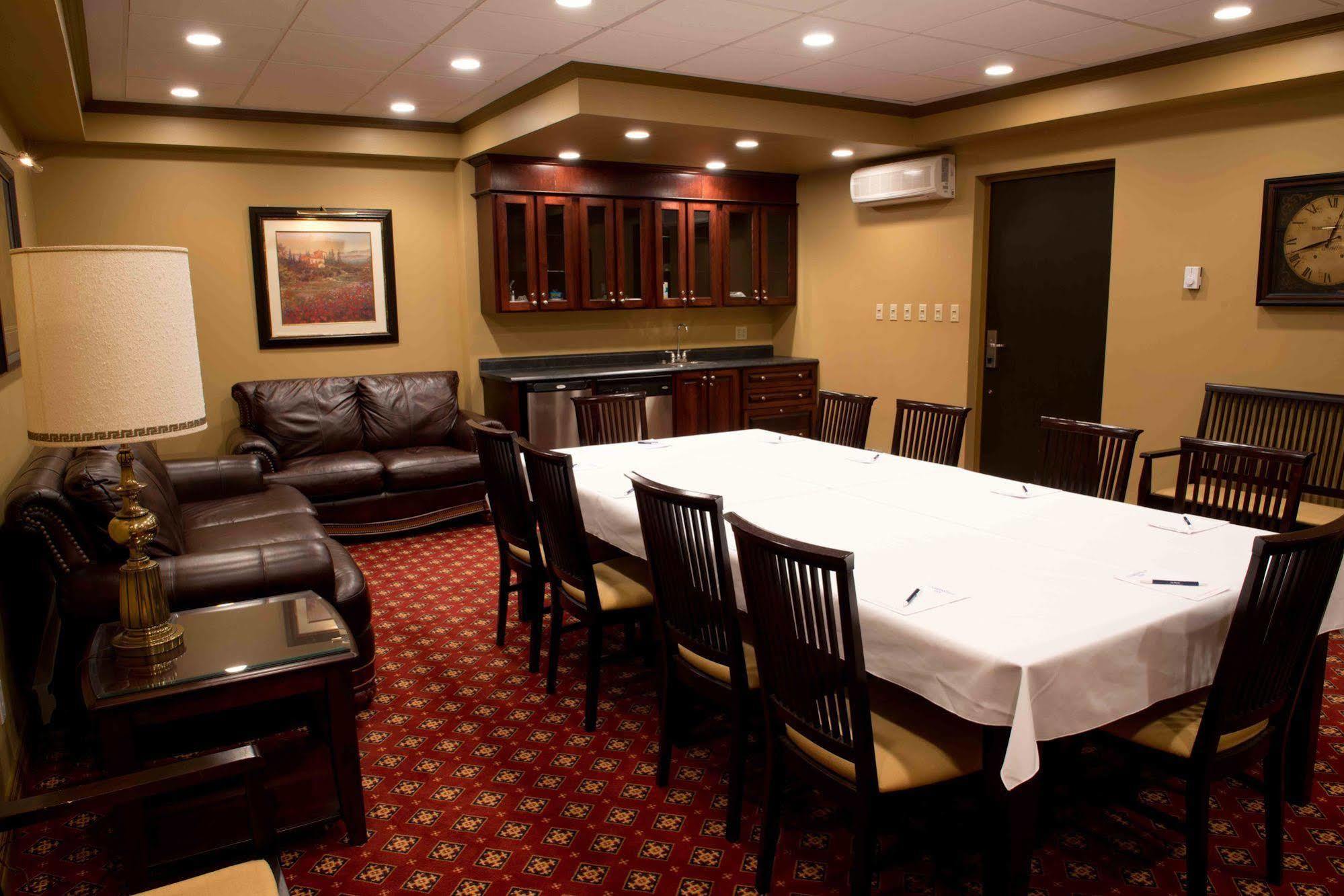 Clarenville Inn ภายนอก รูปภาพ