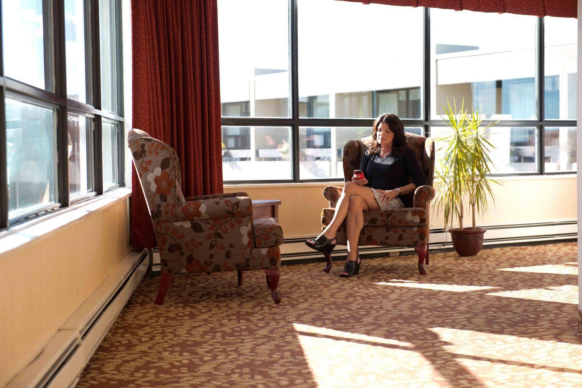 Clarenville Inn ภายนอก รูปภาพ